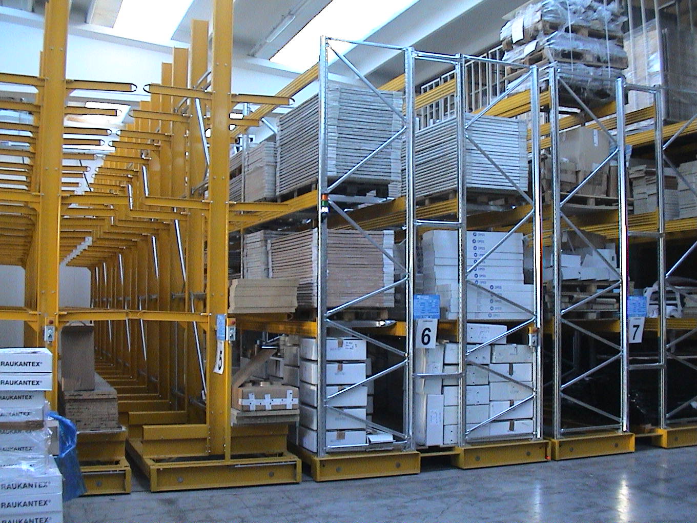 Compattabile misto portapallet - cantilever Compattabile misto portapallet - cantilever